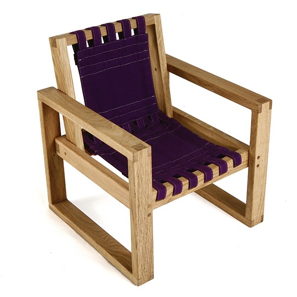 Frame Chair i natur olieret egetræ med lilla kanvas fra Collect Furniture