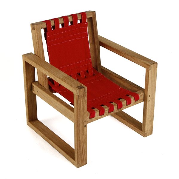 Frame Chair i natur olieret egetræ med rød kanvas fra Collect Furniture