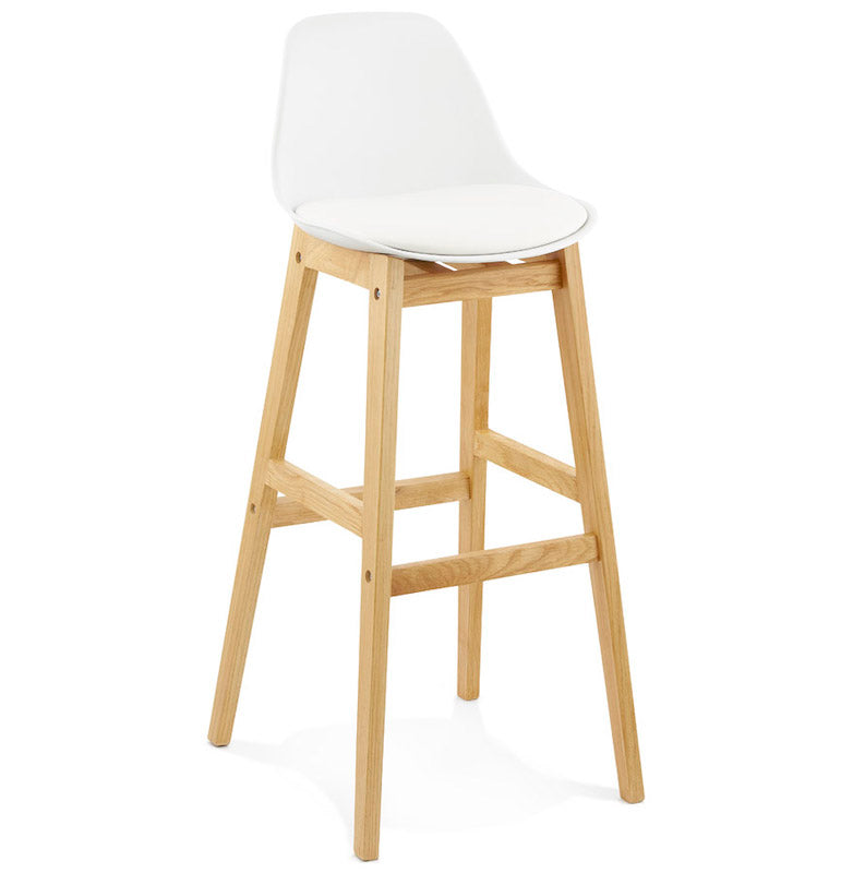 Elody barstol med træben og hvidt sæde fra Kokoon Design