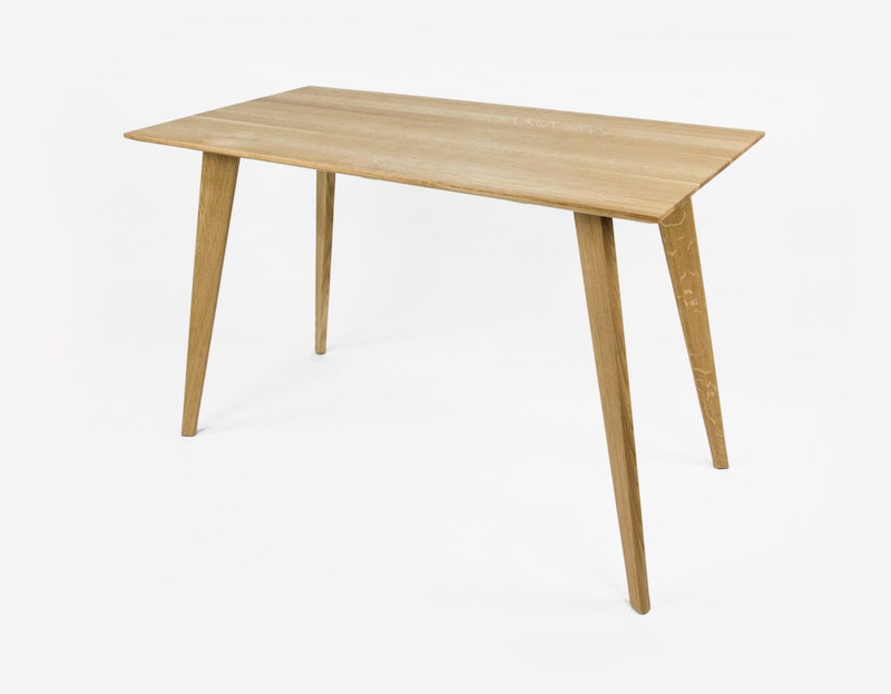 Skrivebord i træ på 120 x 60 cm fra danske Wood To You