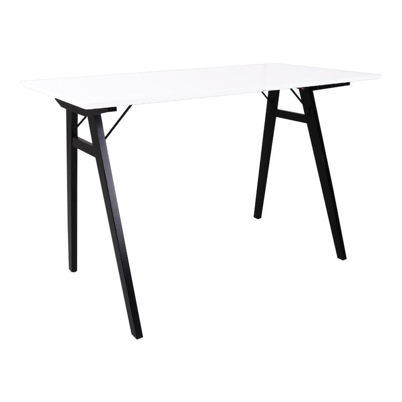 Vojens skrivebord med hvid bordplade og sorte træben fra House Nordic