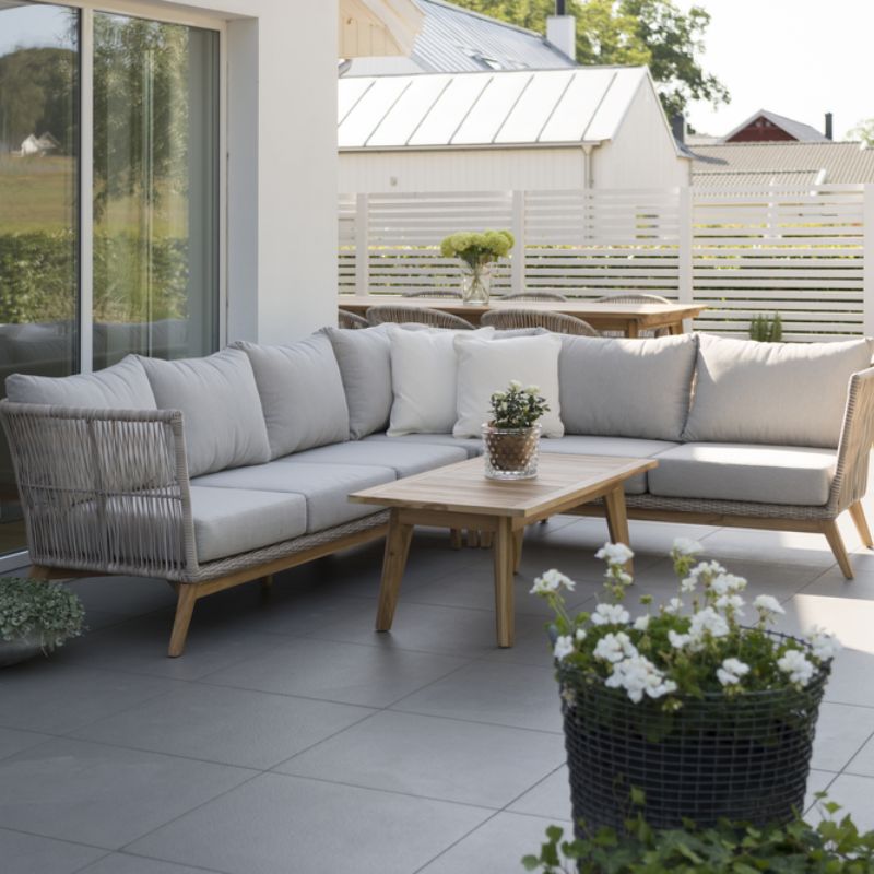 Hjørnesofa i træ