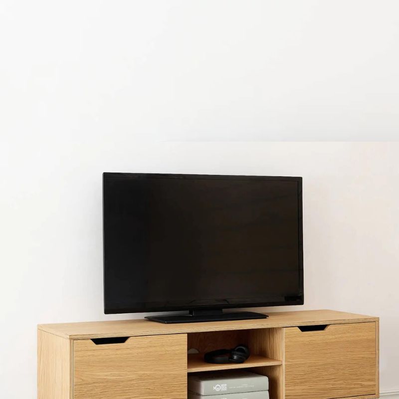 Væghængt NOBLE Radis TV-bord af egetræsfiner i mindste størrelse