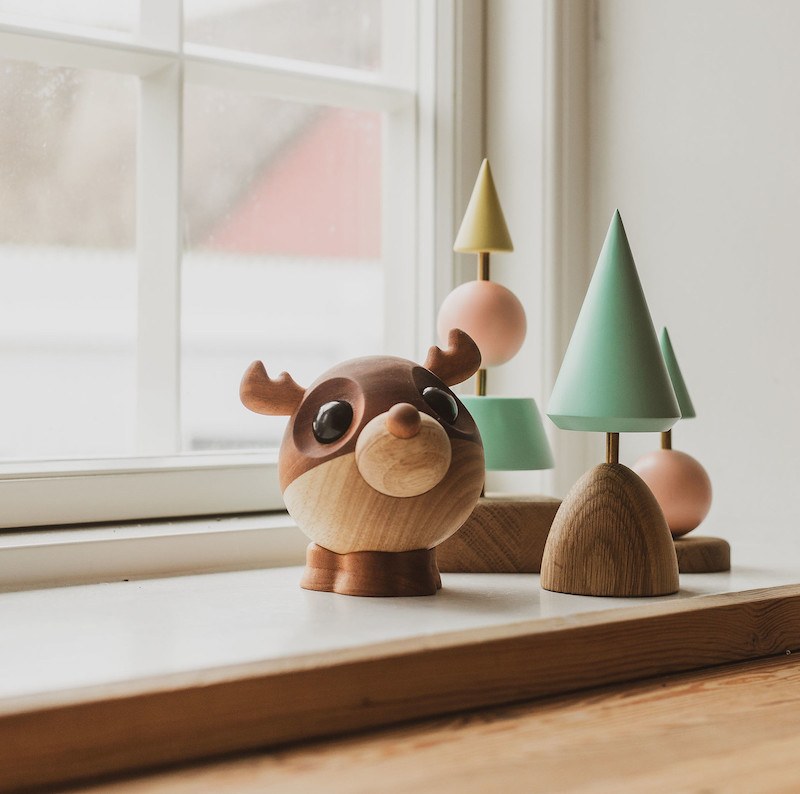 Træ Rensdyr Stort FableWood Rolf rensdyr der spreder julestemning i hjemmet – Wood ...