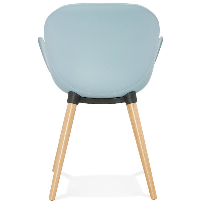 Blå spisebordsstol med træben fra Kokoon Design