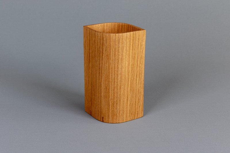 BLAD vase fra danske Made By BENT