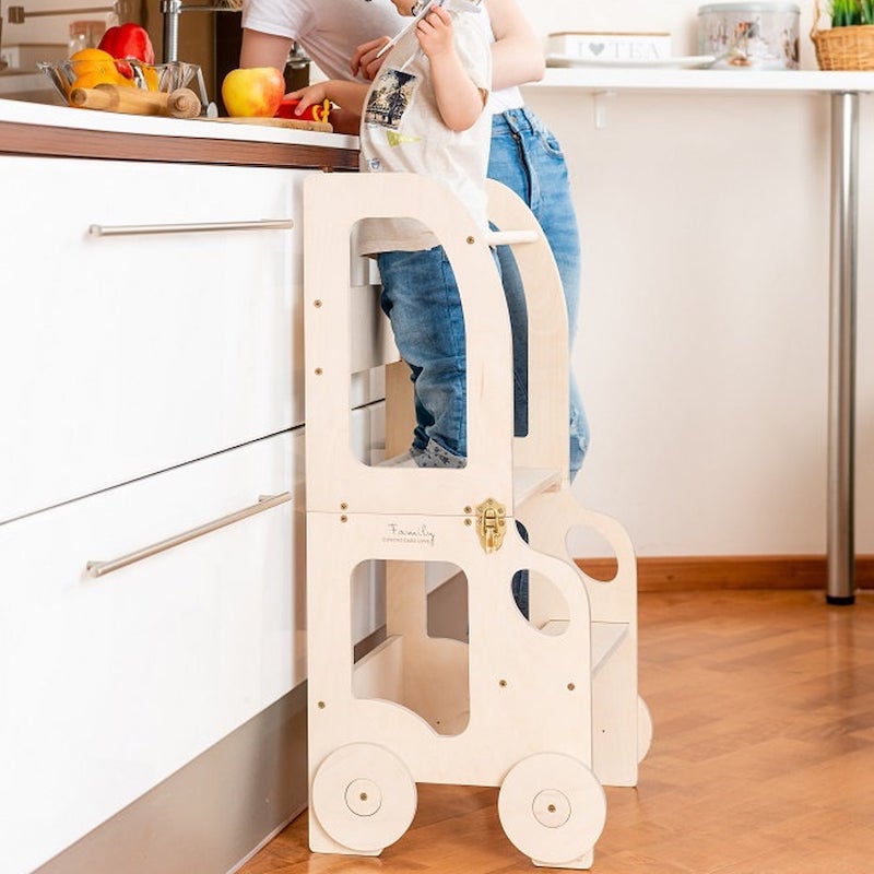 Køkkenstol designet som en bil til børn + Bord og stol Flere varianter