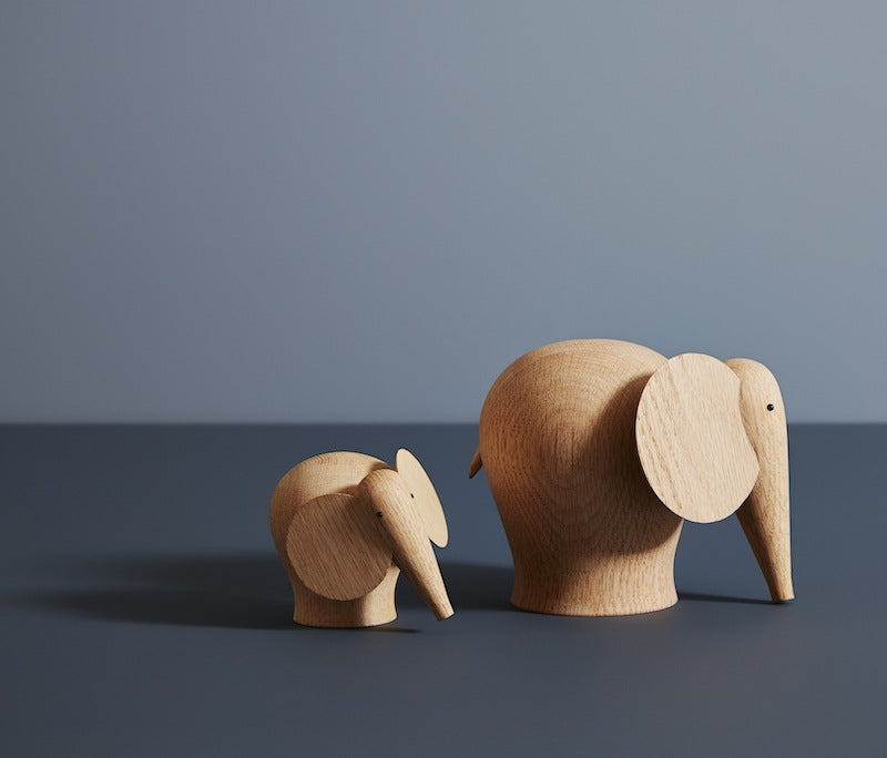 Figur elefant i egetræ med dansk design