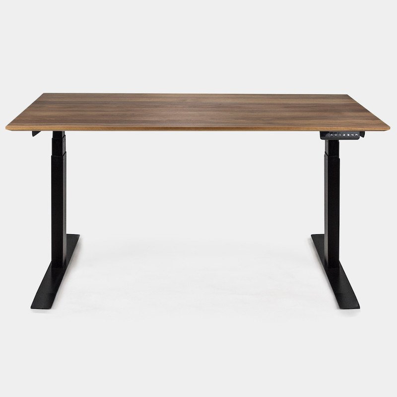 Hæve-sænkebord i valnød med sort stålstel
