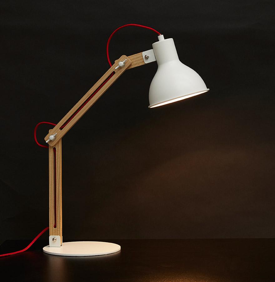 Kokoon Design bordlampe på 20 x 22 x 75 cm