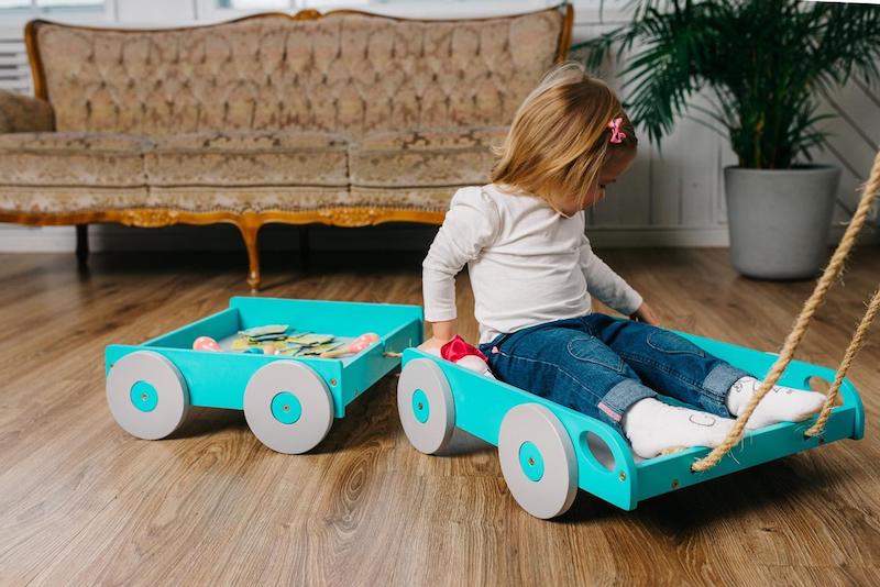 Opbevaring til legetøj med hjul