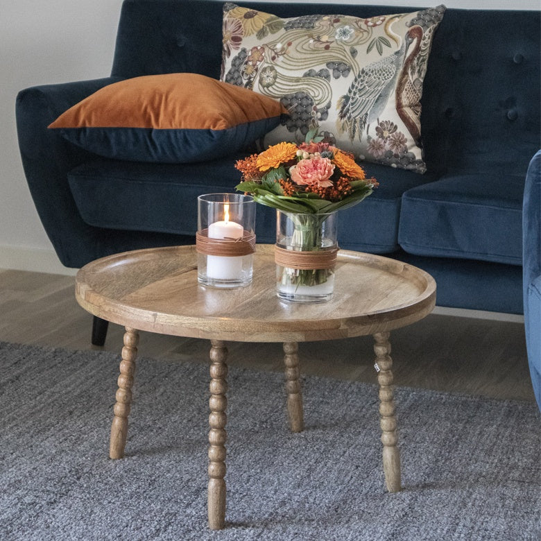 Rundt sofabord i teaktræ på Ø60 x 35 cm med flot dansk design