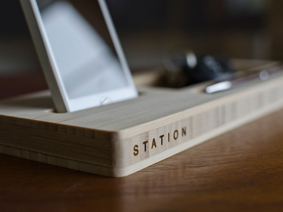 Classic Station - iPhone Dock - Træprodukter til din boligindretning i høj kvalitet