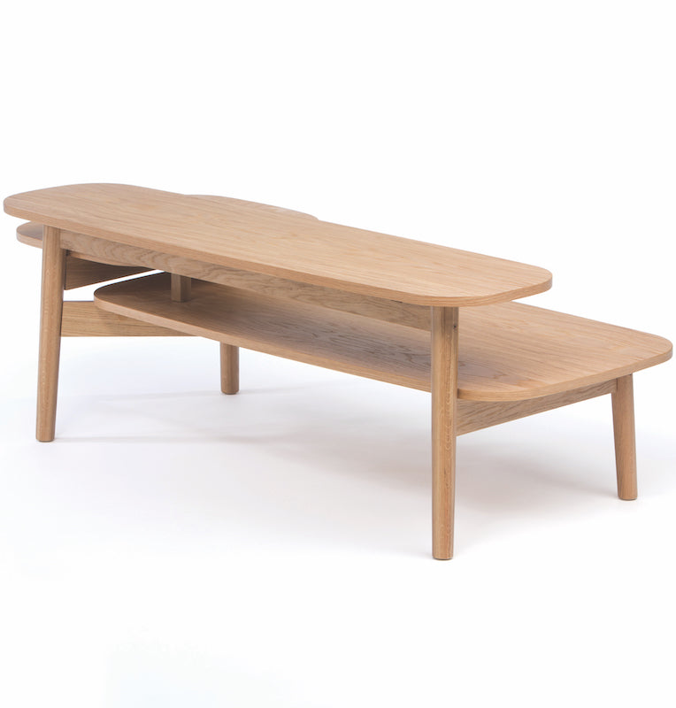 Træ sofabord med unikt design og egeben
