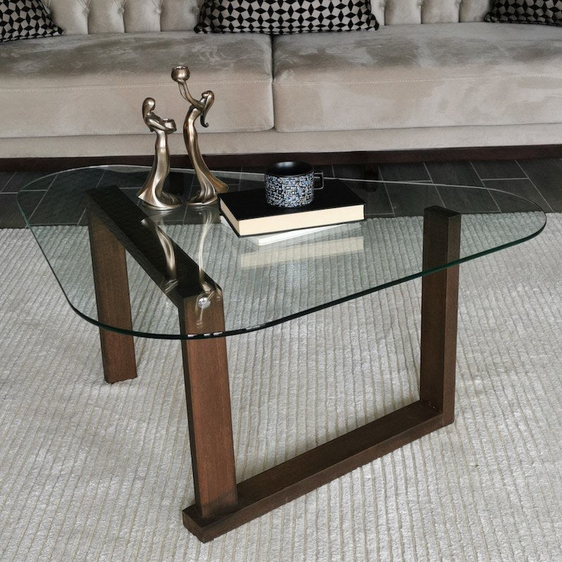 Trekantet glassofabord med træben