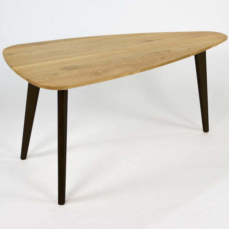 Trekantet sofabord i massiv på 101x52x51 cm | Fri fragt – Wood To